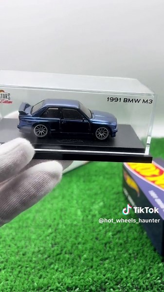 Hot Wheels Red Line Club BMW M3 E30 1991 Collection