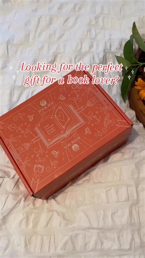Omg… if you’ve been stressing about what to get the book lover in your life — THIS is it. I just unboxed a Book Box and it honestly feels like gifting someone a whole moment of peace. A book handpicked just for them, Aussie-made treats, cosy goodies… it’s like giving them me-time in a box. And the best part? They’ll think you spent hours choosing it, when Book Box does all the work for you. | BookBox.au
