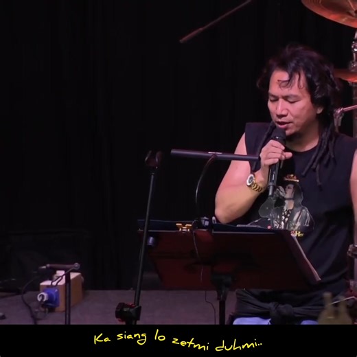 "Na Thu A Si Zo'' Live Version Official Lyrics Music Video Singer - Salai Țibet Chin Songwriter - Solomon MenRiHai Back-up singer - Salai March Live music - 24th MRH band Live sounds - Pro Sound Mixing - Pu Luh (Chorus) Video & edit - KC Production #salaițibetchinsong #mrh24thanniversary #lovesongs #liveversion | Salai Țibet Chin