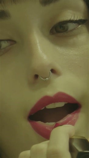 Lavinya Benzinlikte Tuvalete Giriyor… #Lavinya #Roy