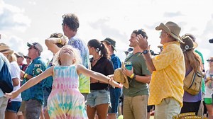 👀⚡️Video Premier ⚡️👀 🧡 FloydFest "State of Mind"— A Tribute to the FloydFest Family 🧡 Produced and Edited by John Woody. Concept by Eric Rayburn. Featured music: "Old Ties and Companions" by Watchhouse - formerly Mandolin Orange courtesy of Yep Rock Records. "Where We Are" by Hank, Pattie & The Current - used with permission. Many thanks to the photographers that contributed to this project: Seyl Park, Bob Adamek, Eric Rayburn, Lori Messenger-Peters, Meagan Iwaniszek, Jody Carbone, Rich Cox,