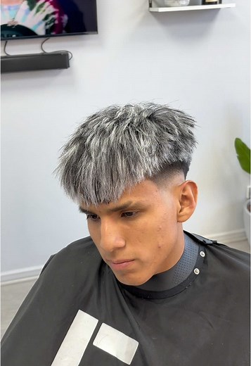 Tutorial de Mechas Platinadas para Cabello de Hombre