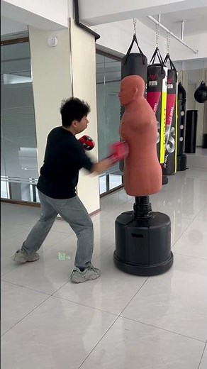 Adjustable Punching Dummy Workout | Pro Boxing Bob #boxing #gymbag #highqualitybag#heavybag #boxeo
