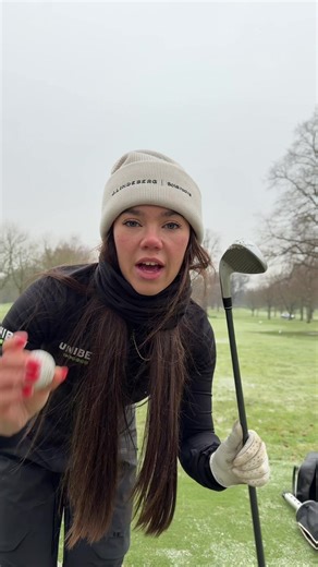 Golf Girl's Hilarious Moments on the Course