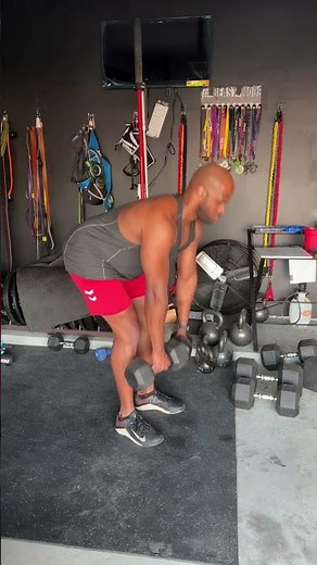 This is How you do the Dumbbell RDL (Proper Form)