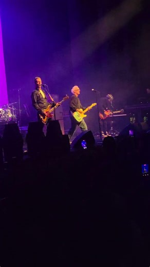 ¡Increíble noche con Travis! 🎸✨ #TravisBand #ConciertosChile #RockAlternativo #Shorts"
