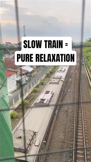 This Slow-Moving Train Is So Satisfying 😍🚆 #ytshorts #keretaapi #train #railways #kai