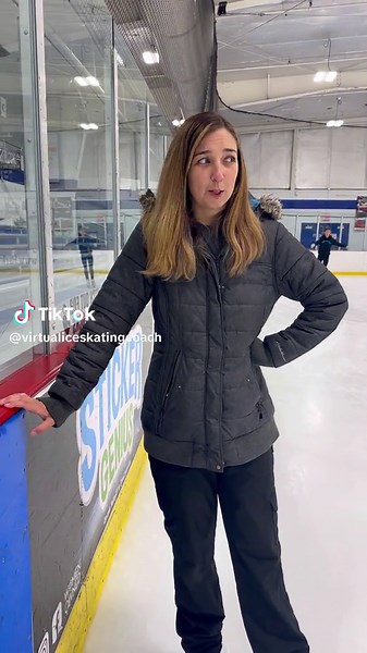 Quick review of the chase! Check out @virtualiceskatingcoach on YouTube for the full video series on basic turns and subscribe for future lessons, resources, and skating entertainment 🛼 ⛸️🏒 #iceskating #basiciceskating #learntoskate #learntoskateusa #psa #virtualiceskatingcoach #tips #howtoiceskate #hockeyskills #figureskating #skaters #rollerskating #chase #skatingturns #rollerblading #inlineskating #basicskills #trynewthings