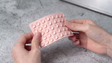 2 Pack Silicone Sticky Grip Holder for Cellphone, Silicone Suction Cup Phone Case Mount Double Sided, Hands-Free Phone Accessories Strong Grip Holder for Selfie and Video (Black)