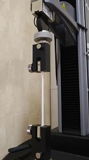 LS1 Test machine - Tensile test