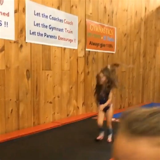 #model #fashion #modeling #fashionmodel #beauty #style #foryou #viralvideo #trending #viralreels #reels2023 #reelsfb #reelsviral #reelviral #instareels #reels #instagood #viral | Violetits