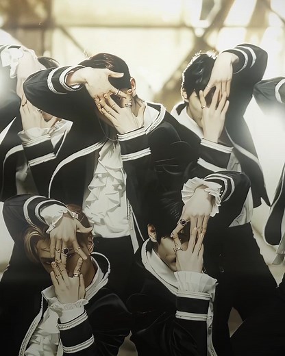 martini on Instagram: "this trend again but my favorite enhypen mvs :D AND JAKE IS THERE AND WAS THE ON THE PREVIOUS ONE {new cc omgg} {r u gonna steal this too?} ib/ac: @kooksracer cc: mine *GROUP TAGS* #열하나soc#𝙚𝙡𝙚𝙫𝙚𝙣𝙨𝙤𝙘 #ʀᴜʙʏᴍᴏᴏɴ #🅁🅄🄱🅈🄼🄾🄾🄽 #ᖇᑌᗷYᗰOOᑎ #𝙧𝙪𝙗𝙮𝙢𝙤𝙤𝙣 #ᴡɪɴᴛᴇʀɢʀᴏᴜᴘ#աɨռȶɛʀɢʀօʊք . . . . . . . . . . . { jungwon heeseung jay jake sunghoon sunoo niki enhypen enhypenedits #jungwonenhypen #heeseungenhypen #jayenhypen #jakenhypen #sunghoonenhypen #sunooenhypen #sunghoon