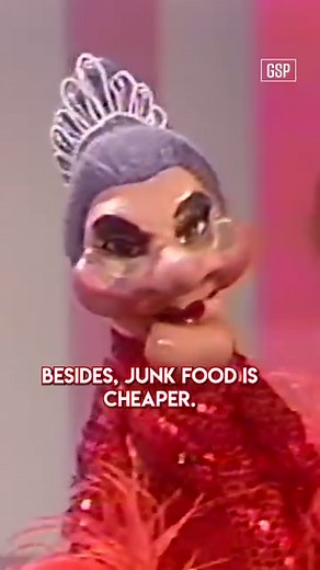 Steve Martin's not going to be bothered with small details like names. #SteveMartin #AwardShow #StandUpComedy #ComedyVideo #OnlyMurdersInTheBuilding | Clown Jewels