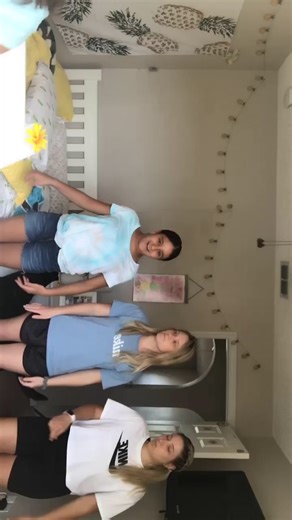 Ava toy Review (@avatoyreview)’s videos with Supalonely (feat. Gus Dapperton) - BENEE