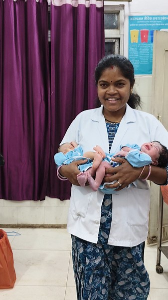 both baby normal delivery #normal #babygril #newbornbaby