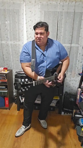 Crying waiting hoping , Buddy Holly cover | Nelson Mendez