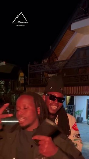 Bensoul y Eugene Mbugua en Fortuna Resort