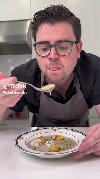 ChefAlexTrim (@chefalextrim)’s videos with French music style, accordion, waltz - arachang