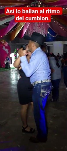 Mira como lo bailaron al ritmo de este cumbion