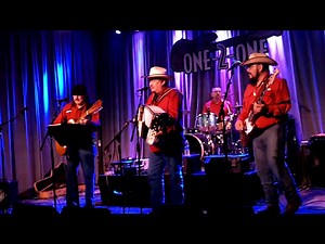 Gilberto Perez Jr. Y Su Conjunto Perform at One-2-One Bar, Austin Tx