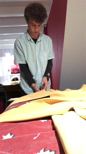 DIY Golden Freddy Cosplay Craft Tutorial