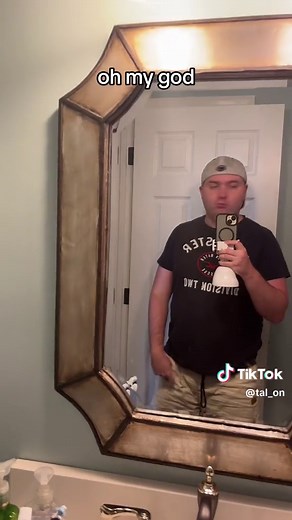 Mickey Mouse is having a bad day! #fyp #tal_on #epic #comedy #mickeymouse #donaldduck #goofy #minniemouse