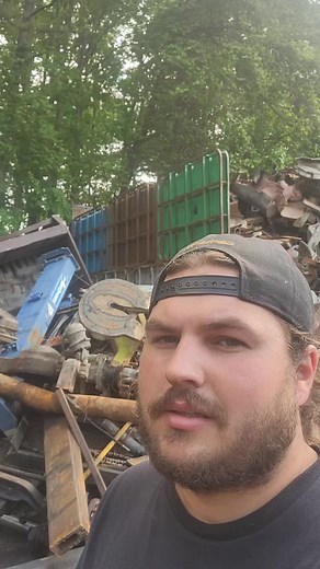 Exploring Cool Scrap Yard Finds | Weekly Discoveries
