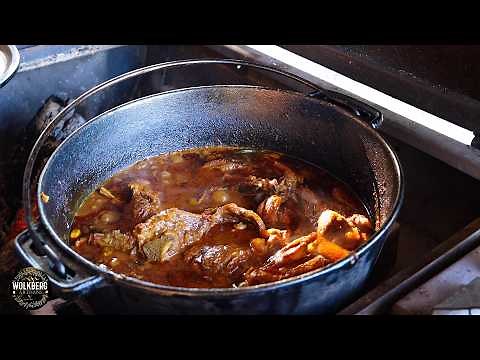 A Proper Durban Lamb Curry On The Fire | South African Mutton Curry Recipe | Cast Iron Cooking