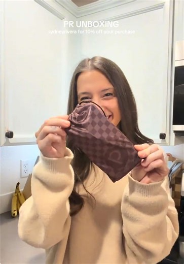 Discover Stylish Loopy Phone Cases at 10% Off