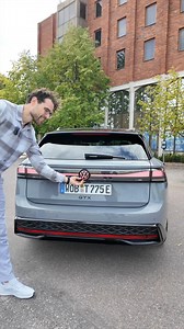367K views · 1.1K reactions | Trunk / boot features of the VW ID7 Tourer, here as ID7 GTX Tourer (AWD version). #volkswagen #vw #vwid7 #volkswagenid7 #vwid #electricvehicle #electricvehicles #cartech #cartechnology #vwid7tourer #id7tourer #id7estate #id7gtx #id7gtxtourer #vwid7gtx #volkswagenid7gtx #vw #volkswagen #vwid #volkswagenid #automatedparking | Autogefühl | Facebook