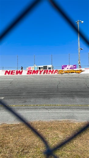 😍 The #NASCAR Whelen Modified Tour is on track at @newsmyrnaspeedway! | FloRacing