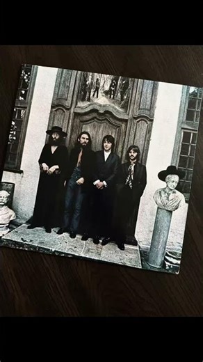 Classic Vinyl: The Beatles “Hey Jude” #music #nostalgia #vinyl