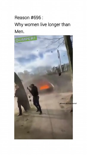 Basically The Internet on Instagram: "The laugh at the end 🤣🤣 Credit - @dumpert Follow @basicallytheinternet for daily refreshing content like this.🔥 ---------------------- Tag your friends 💑 Save the post 🔥 Comment below 👨‍💻 ---------------------- Follow us 👇😁 @basicallytheinternet @basicallytheinternet @basicallytheinternet @basicallytheinternet ---------------------- #meme #memes #funny #dankmemes #memesdaily #funnymemes 