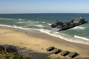 Marine Corps, Navy Remain Split Over Design, Number of Future Light Amphibious Warship, Divide Risks Stalling Program - USNI News