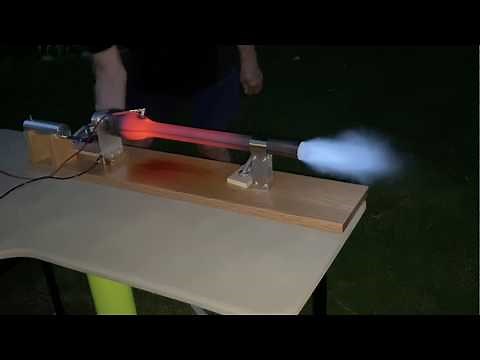 Dyna-Jet Model Pulse Jet Engine Night Run 1946 vintage