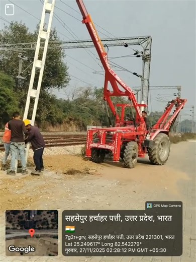 Tractor Mounted Pole Erection Machine | Available on IndiaMART