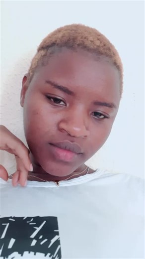 Safina Nhaca (@safinanhaca)’s videos with som original - Txpa_13