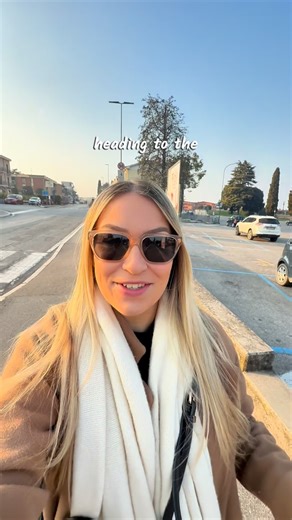 Aisha Vander-Molen & Raffaele Trotta on Instagram: "Parti del corpo che sono anche verbi in inglese! 🇬🇧 Sapevi che in inglese usiamo tanti parti del corpo come verbi? Nella lezione di oggi scopriamo alcuni insieme come: To head To face To back & tanti altri! Impara inglese con noi in modo divertente! ❤️🇬🇧 Inglese parlato Lingua inglese Impara inglese Inglese per italiani #linguainglese #inglese #imparainglese #inglesedivertente #ingleseonline"