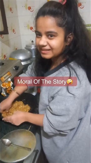 🍲Kam🍳 Karne Gyi Thi DI aka Sarita Bhatia Ne Content Bana Dia😇😉 AALU Episode05 #shorts #viral#youtube