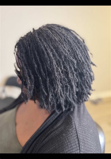 New Year new you!! Schedule your consultation for sisterlocks or Microlocks Loc’dbyTdenise 772-245-0950 #sisterlocksestablishment #sisterlocksretightening #Micolocks #microlocksretightening #microlocksinstallation