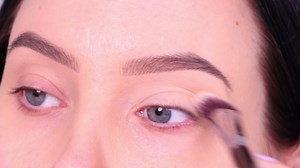 Soft Cool Toned Glam Eye Makeup Tutorial