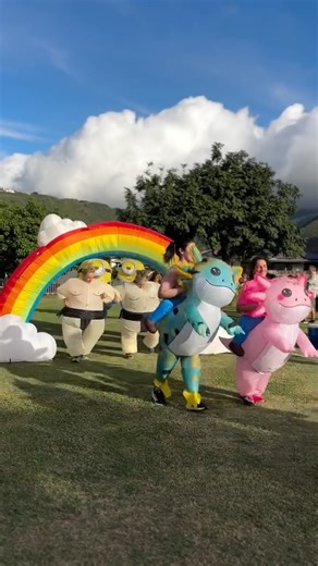 Holy Nativity School on Instagram: "On your mark. Get set. FUN. A 1-mile loop, teachers fully committed to their inflatable ‘fits, and families showing up ready to run, bounce, and laugh it out. Led by our Student Leadership Council and set against a gorgeous day in the valley — this one delivered. Run. Laugh. Repeat. 🏃‍♀️🎈💙 #hns #holynativityschool #familyfunrun #easthonolulu #wailupe"