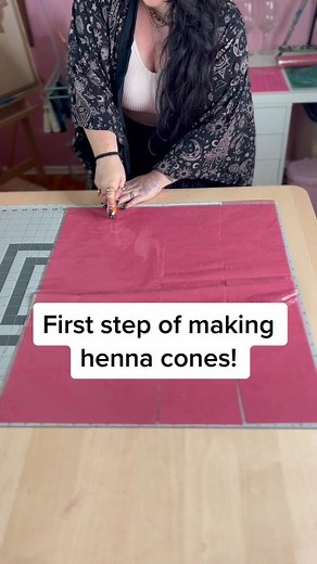 You can of course use scissors but a rotary mat and cutter help a ton when making lots of henna cones! 💖