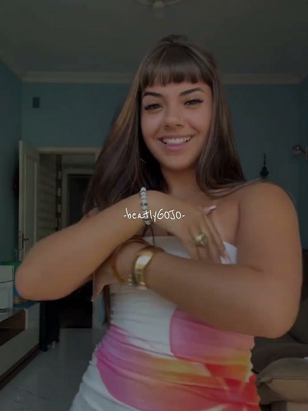 TikTok Viral Trend | Ela tá farmando aura #tiktok #trending #editlyrics #lyrics #dance #viralvideo