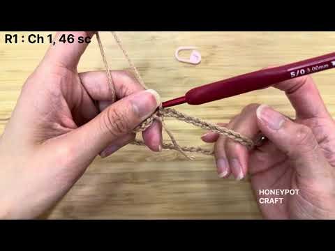 Only Basic Crochet Skills Needed! Crochet Cup Holder Tutorial For Hot Coffee Lovers (Cantonese VO)!