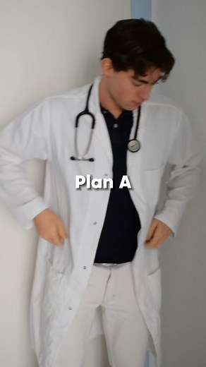 David Jacobs | Medizin & Fitness on Instagram: "What’s your plan A? ⬇️ . . #medizin #medicine #doctor #medstudent #arzt #diziplin #motivation #aesthetic"