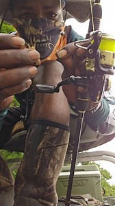 How to catch bream on crickets. It don't get no better🪵🪓💪🏿🔥🎣‼️ #CRAPPIECASKET #TEAMDANDD #crappie #fishing #BASSFISHING #LEWSFISHING #HAWGHUNTIN #mississippi #k9fishing #bayoucustombaits #bnmpoles #Arkansas #rangerboats #mississippi #slab #fyp #foryou #viral #fishtok #anglers #veterans #memphis #tennessee #takeakidfishing #summer #bite #bigfishonly | Derrick Stokes