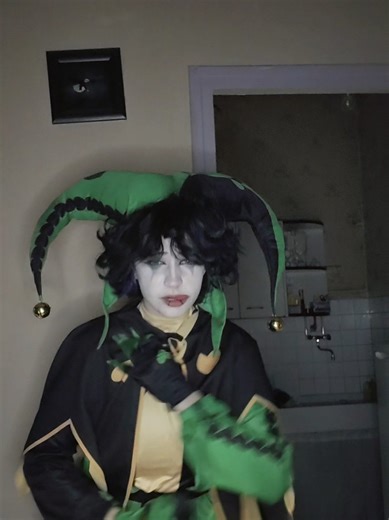Harlequin's Unexpected Encounter with MC's Doll Cosplay