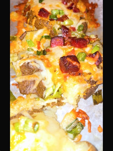 Delicious Fully Loaded Smashed Potatoes Recipe