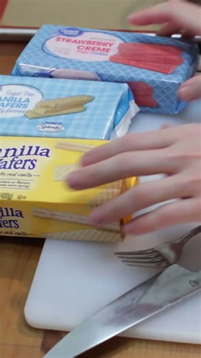 Easy homemade Kit Kat bars recipe #shorts